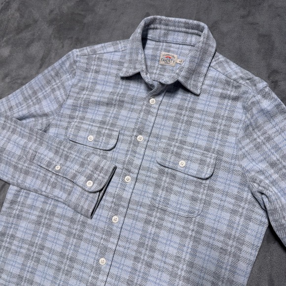 Faherty Other - Faherty Legend Sweater Shirt Mens Medium Blue Grey Knit Flannel Stretch Button